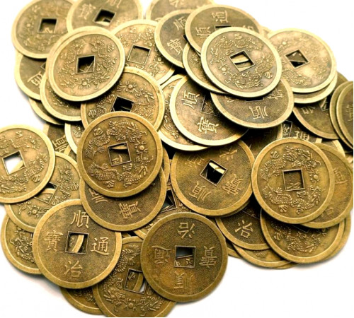Монета бронзовый цвет 10 МОНЕТ